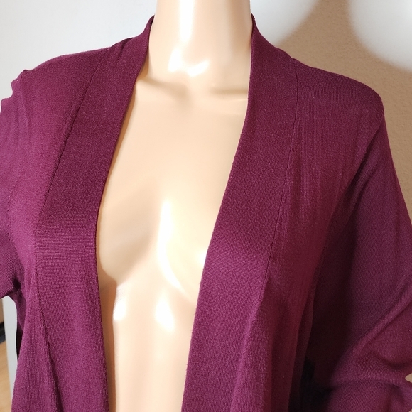 Susan Graver plum Purple open knit cardigan with pockets.  Size 1X - Picture 7 of 16